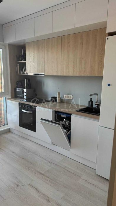 Продаж / Квартира / Стеценка, Нивки, 2кім./ремонт/115000 дол./Київ