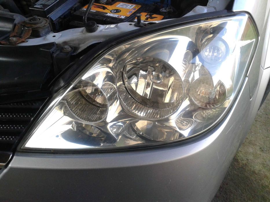 Polerowanie reflektorow/lamp. PROMOCYJNA CENA - 159zl za komplet.