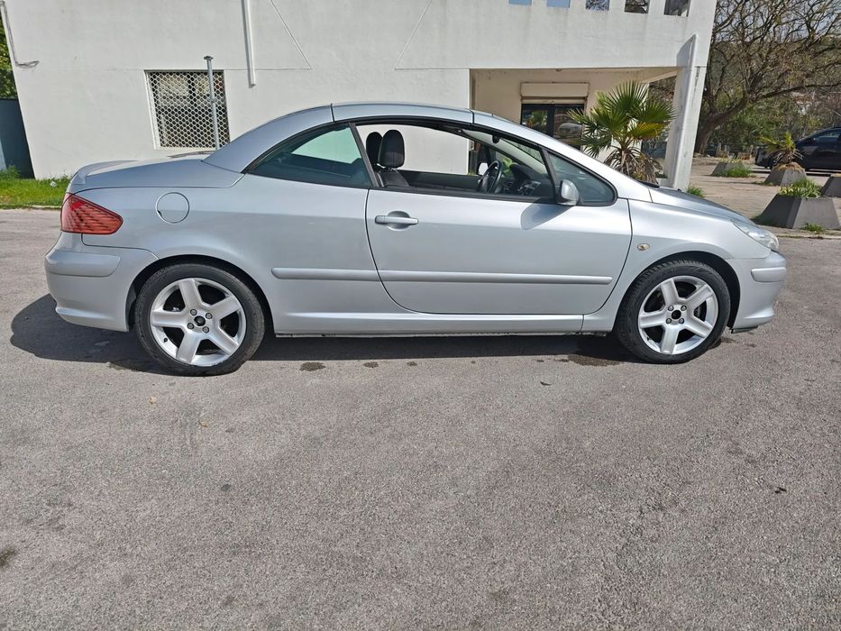 Peugeot 307 CC 2.0 HDi Sport foto 4