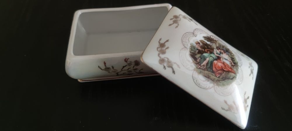 Шкатулка, ГДР Мадонна