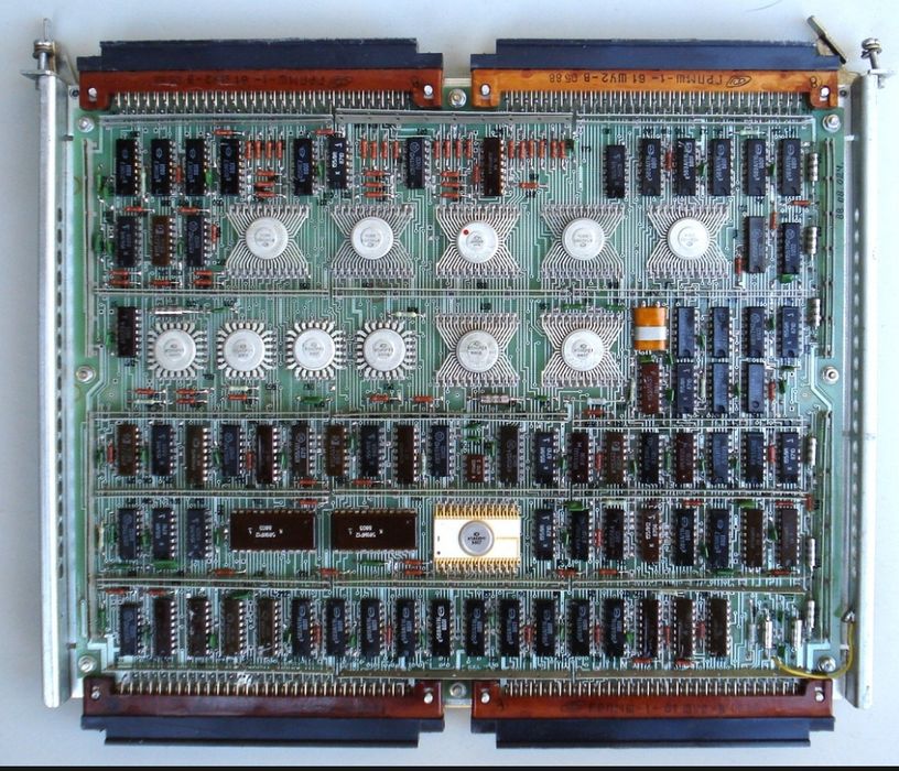 Прийму в дар стару електроніку!