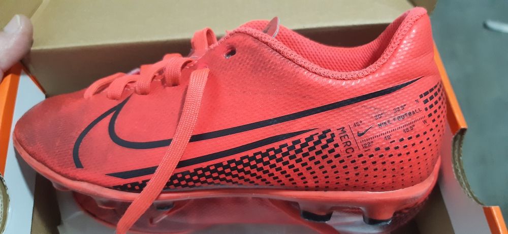 Chuteiras Nike 32