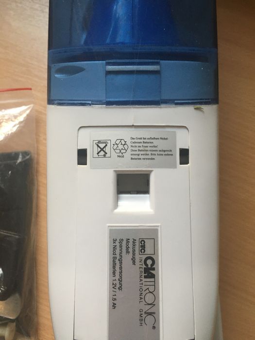 Продам ручной пылесос