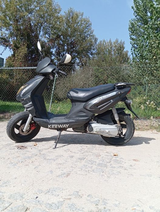 Scooter keeway focus