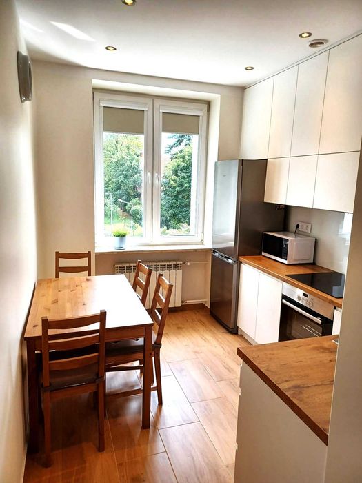 Sprzedam mieszkanie 43 m² -  9000/m2, Kielce, ul. Żeromskiego, miejsce postojowe, piwnca, dwustronne, 2 pokoje, osobna kuchnia. Gotowe do zamieszkania! - View 3