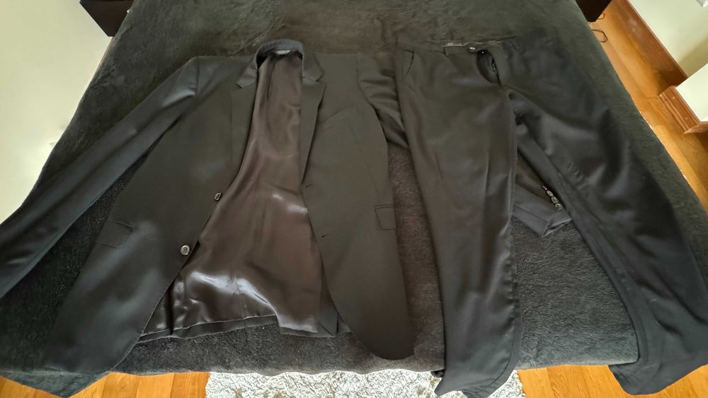 Calvin Klein Suit, Size 54, Like New + Free Shipping64285584800129121