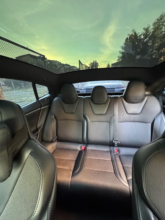 Терміново! Продам Tesla Model S з Європи!