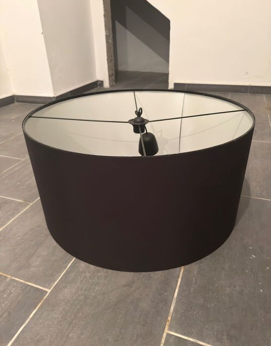 Abajur preto ikea