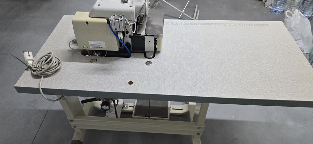 Máquina Industrial Overlock Siruba 747QD 4 Fios
Máquina Industrial Overlock Siruba 747QD 4 Fios