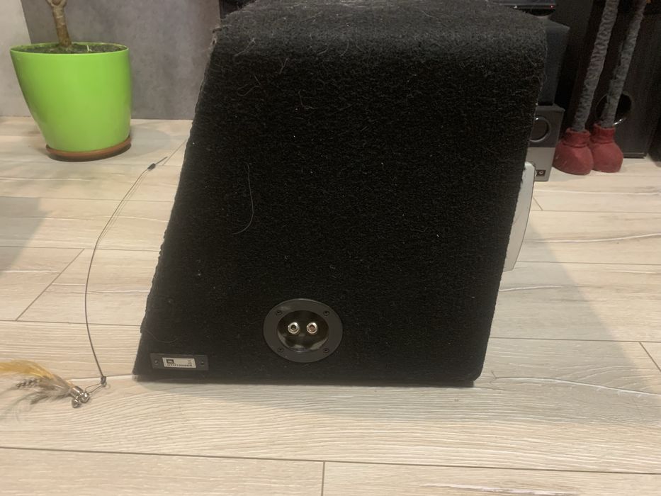 Jbl Саб сабвуфер самбуфер саббуфер 12 дюйсів 30 см