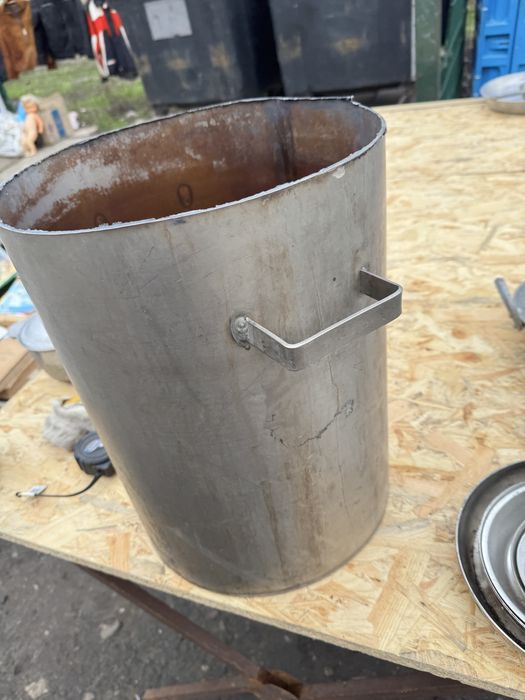 Продам большую титановую емкость бак