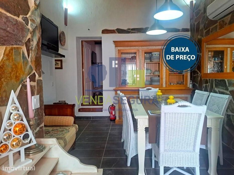 Fabulosa Moradia T5 R/C com Terraço | Pias