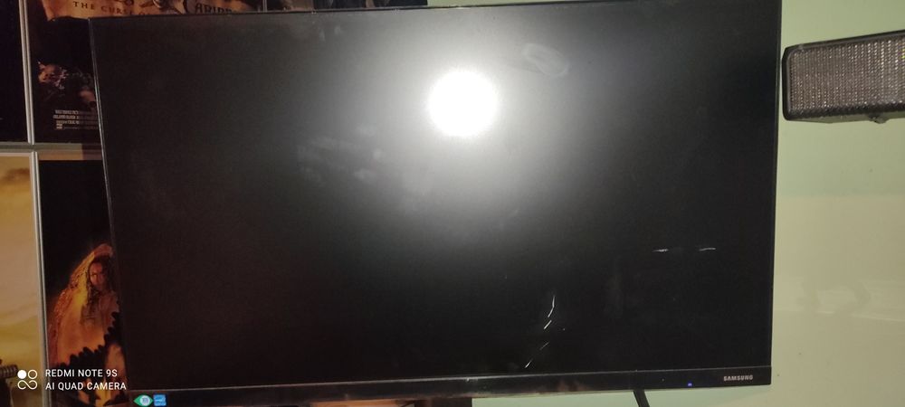 Monitor Samsung 24" T37F LED uszkodzony. Działa!