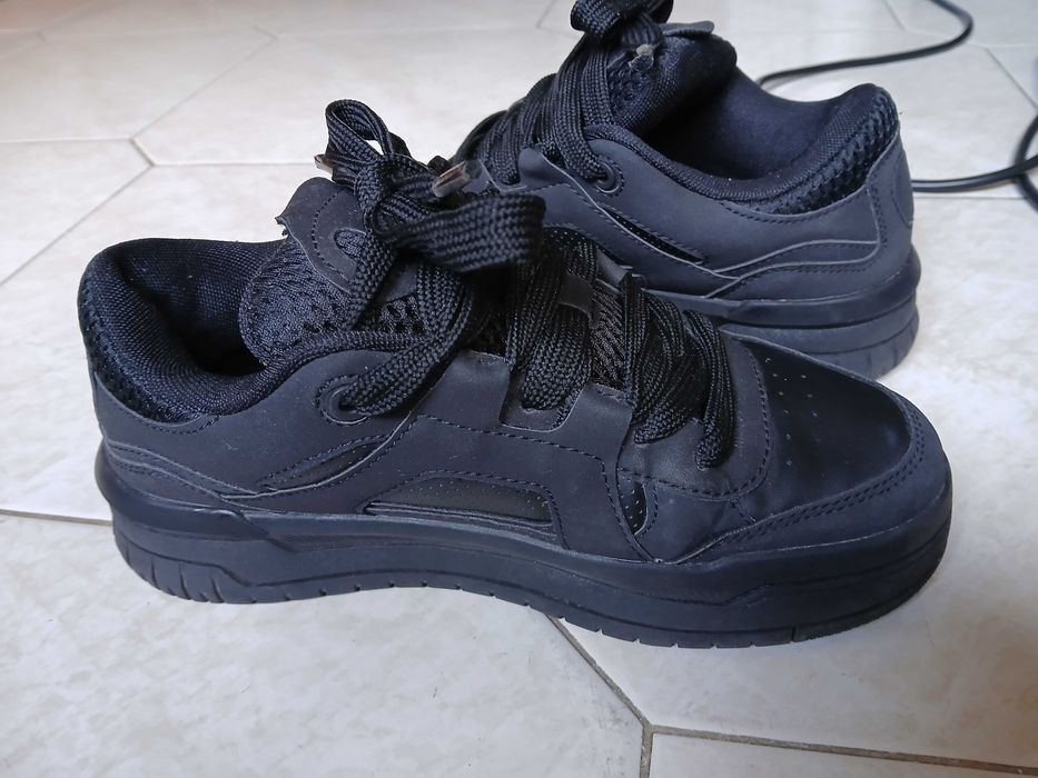 Ténis Pretos Muito Bons Bershka