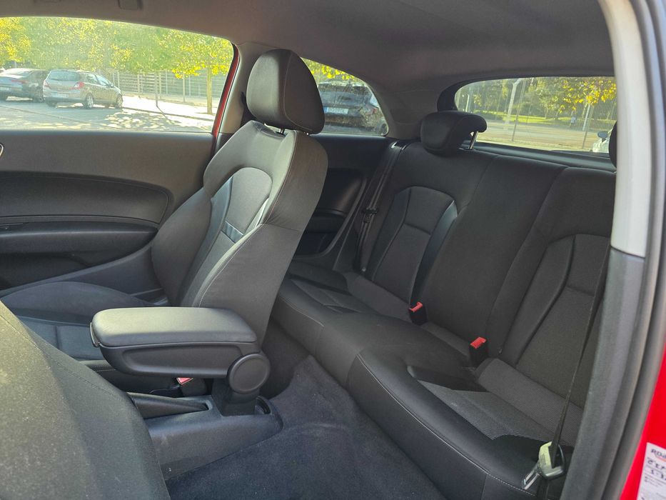 Audi A1 1.6 TDI Advance S-Tronic