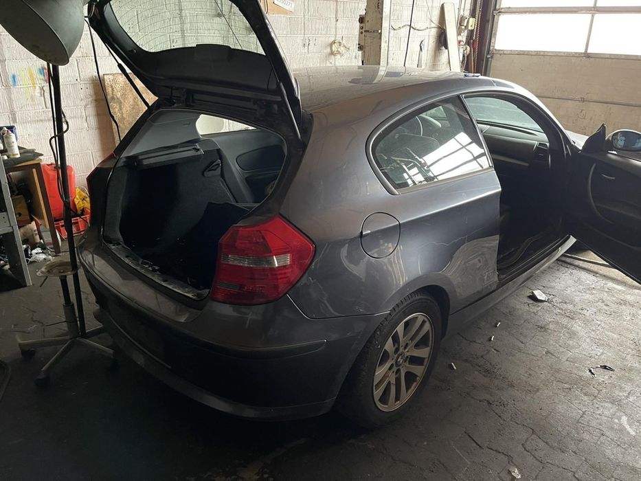 Дверка дверь BMW E81 e87 купе БМВ 1 серия дверца двері дверка е81