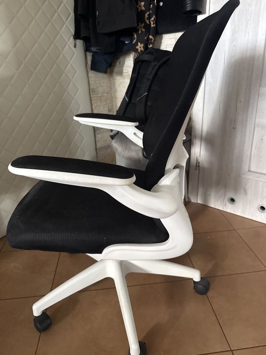 Fotel gamingowy  do biurka stan bardzo dobry