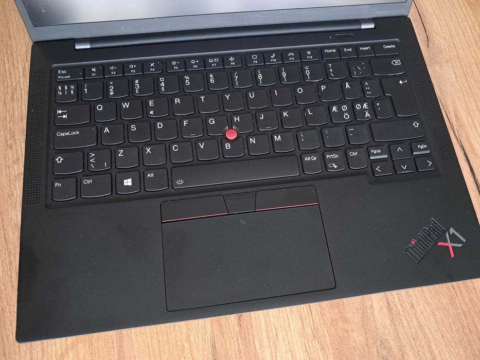 ThinkPad X1 Carbon Gen 9