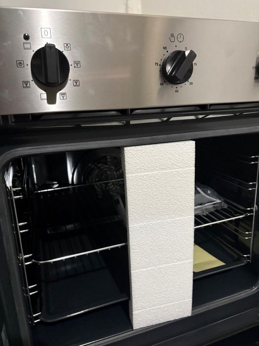 Forno de embutir Zanussi