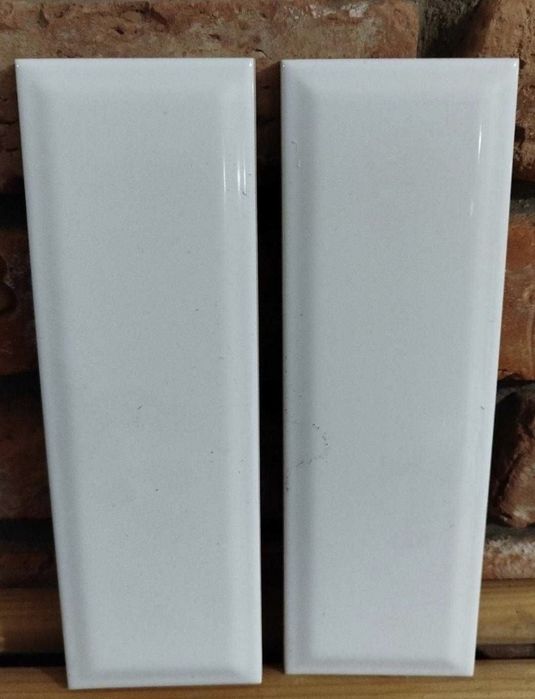 Płytka ścienna Abisso bar white 23,7x7,8 POŁYSK GAT.1