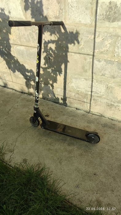 Продам трюковий самокат