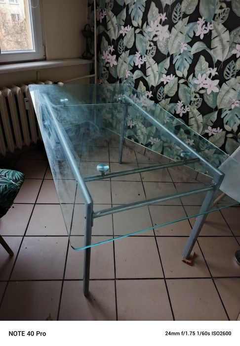 Sprzedam szklany stół