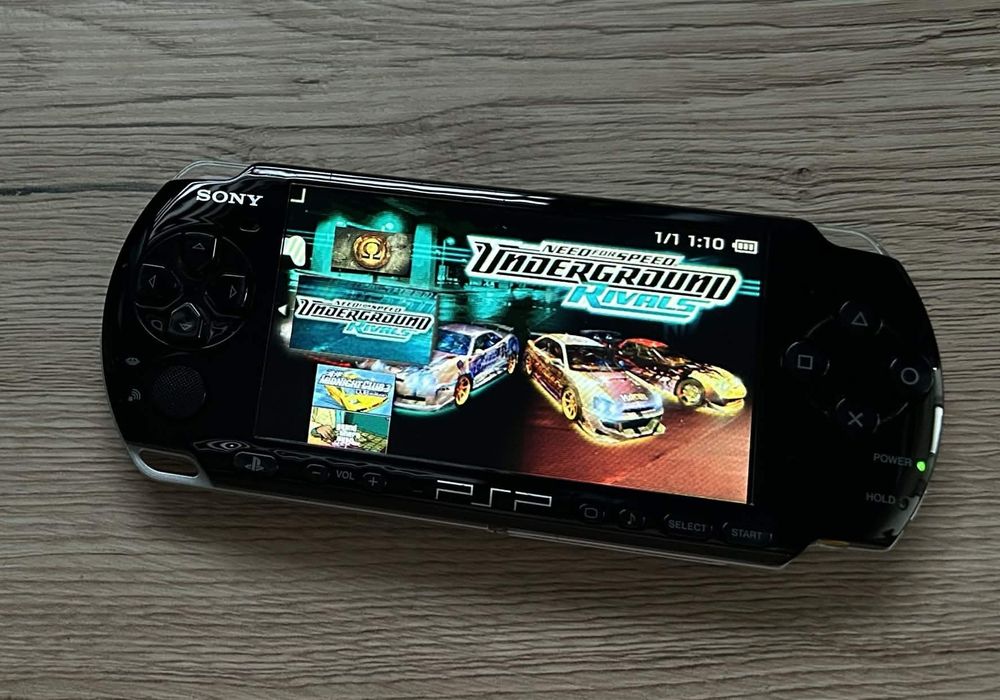 Konsola PlayStation Portable PSP 3004 Slim Przerobiona Gry Karta Ładowarka Zestaw W Pełni Sprawna