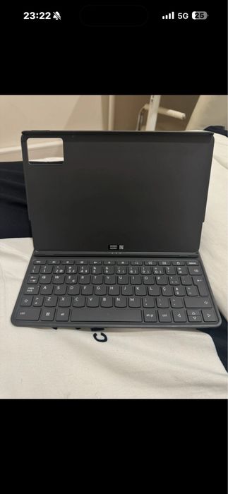 Tablet com teclado e pen