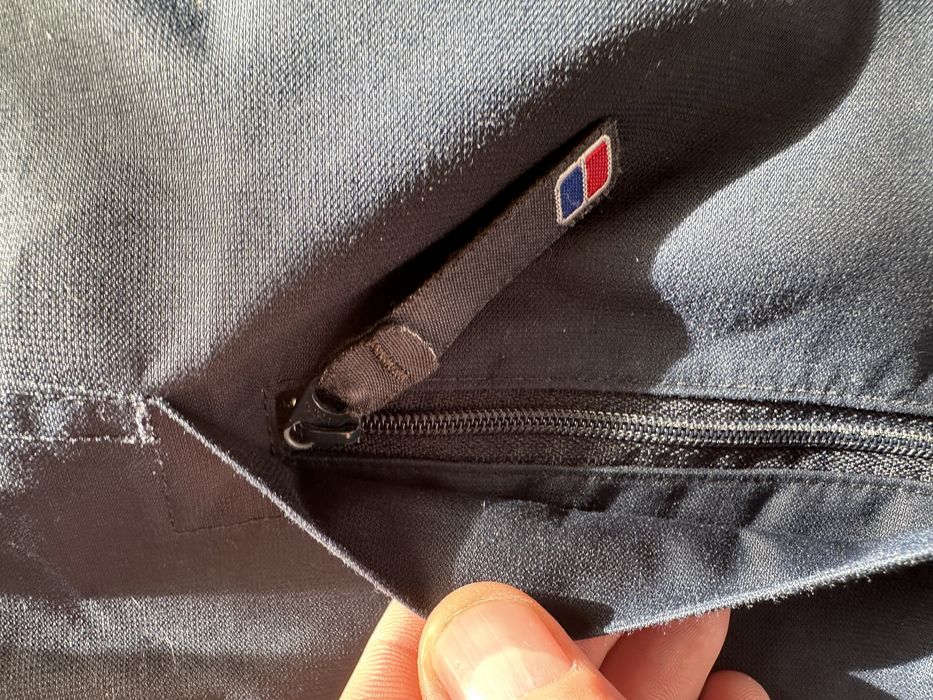 Куртка Berghaus RG Alpha AQ2