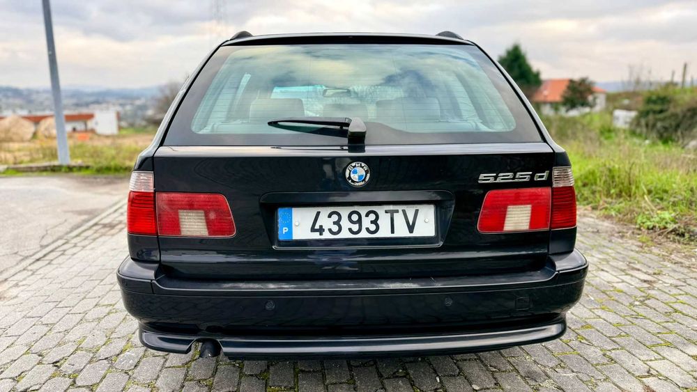 BMW 525D 2002  (IUC e inspeção até Julho)