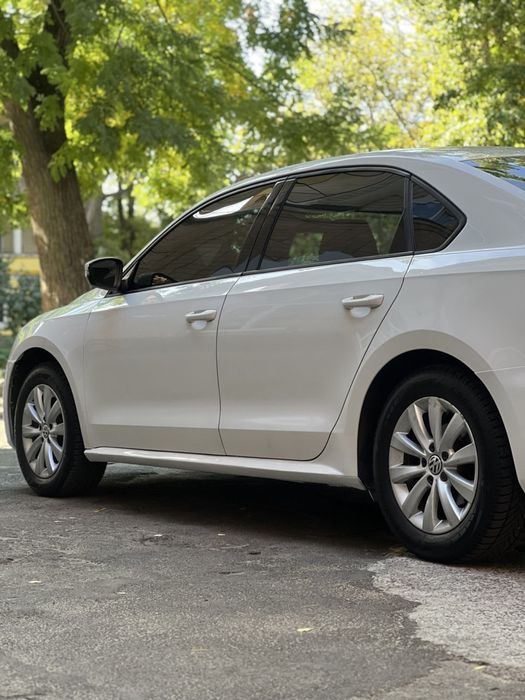 Продам Volkswagen Passat 2014
