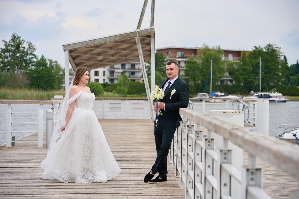 Продається весільне плаття