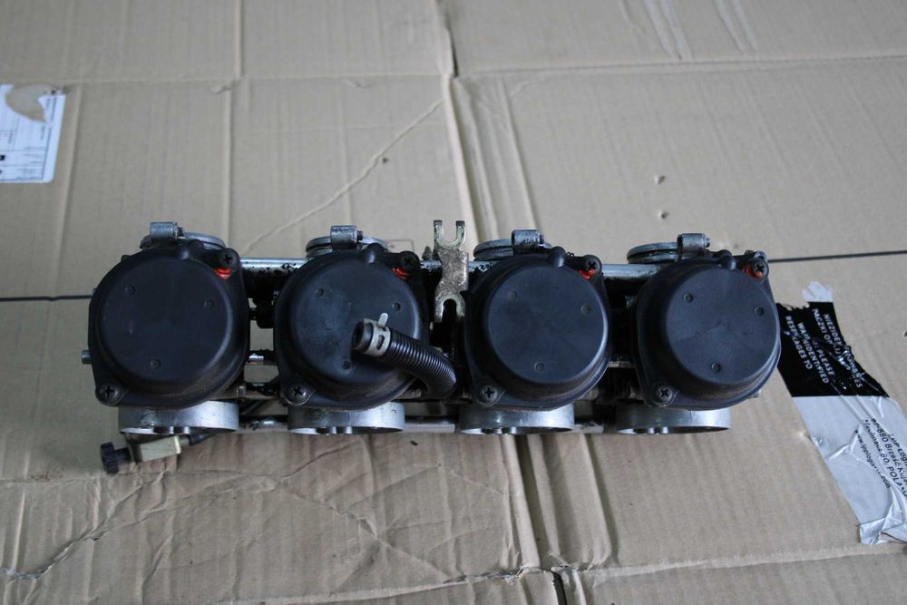 SUZUKI GSXF 600 98–06 Gaźnik Gaźniki Przepustnice ORYGINAŁ Jajko