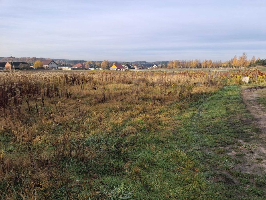 Działka budowlana 11 arów - Ostrzeszów / Potaśnia - bez pośredników