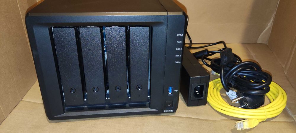 Synology DS920+ 12GB RAM (Quad Core Intel CPU, Docker) DSM 7.4