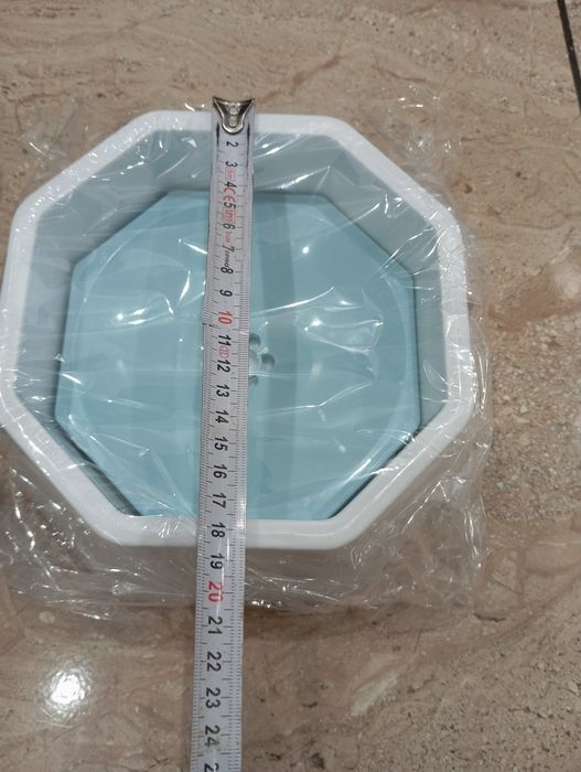 Miska niech chlapiąca pies kot