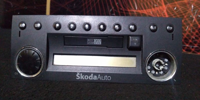 Radio Skoda Fabia I (6Y2)