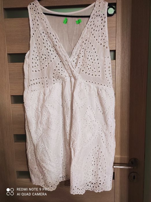 Letnia biała sukienka