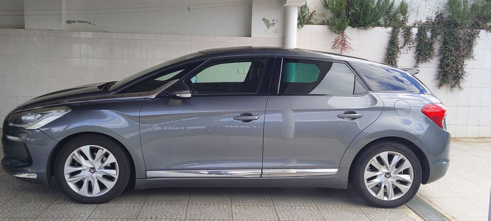 Citroën DS5 1.6 BlueHDi 120 cv So Chiq — photo 2