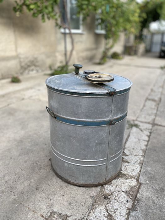 Павільйон для бджіл