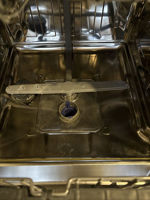 Посудомийна машина