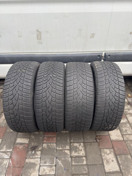 Колеса/резина/гума 235/50R19 Dunlop