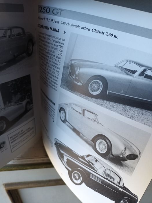 Livro Guide Ferrari