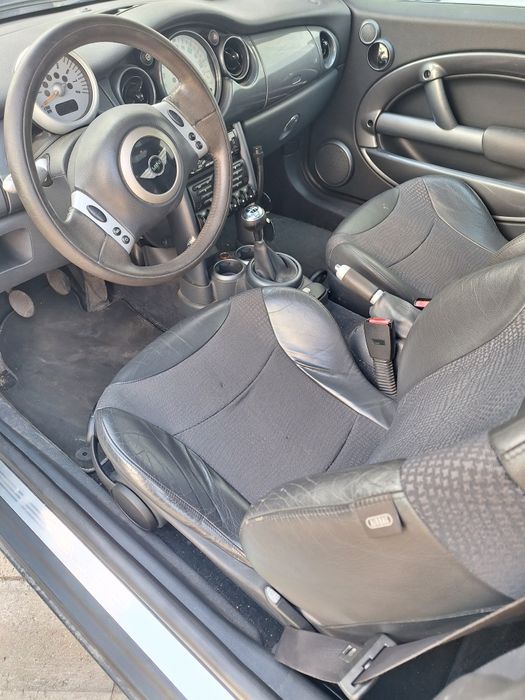 Mini Cooper 1.6 benzyna 2003