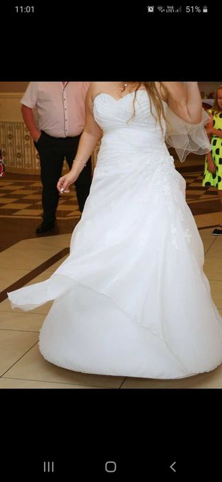 Suknia ślubna rozmiar 44 + welon