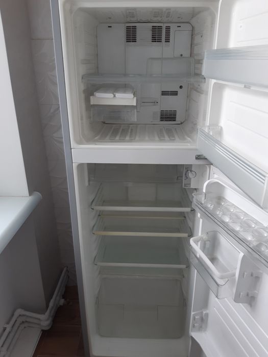 Холодильник Sharp