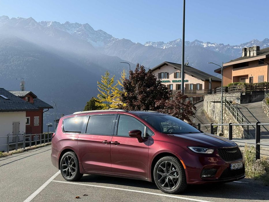 Wynajem minivan bus Chrysler Pacifica 7 osobowy!