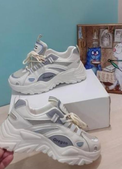 Buty sportowe damski  37