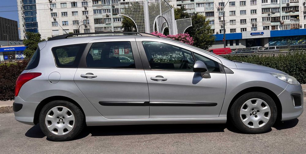 Peugeot 308 SW 1.6 HDi 2011