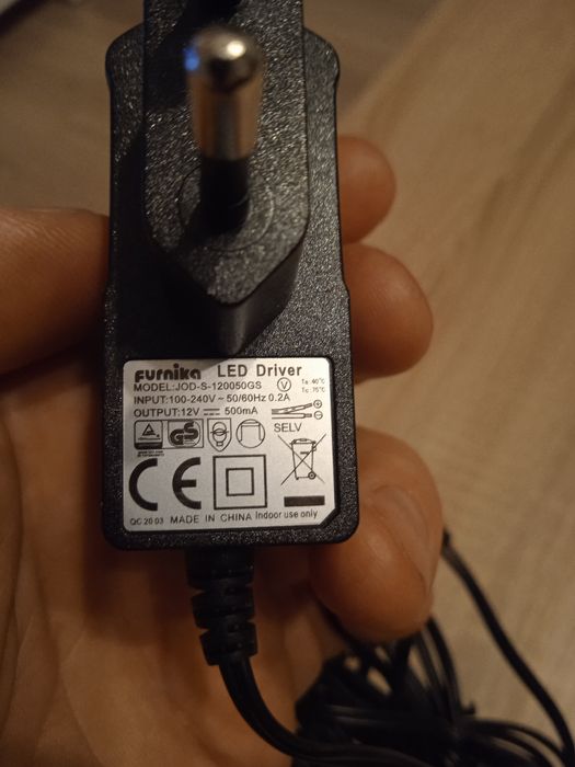 Zasilacz LED furnika